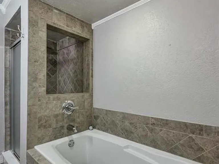 12921 Abrams Rd #102 — Photo 24