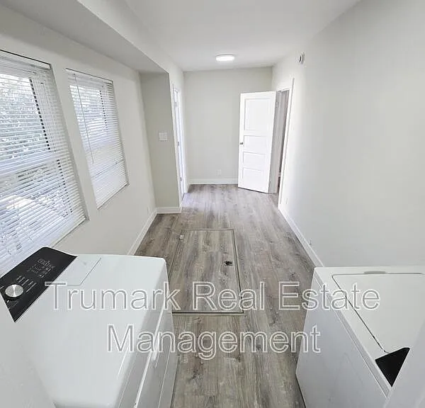 433 W Garfield Ave — Photo 26