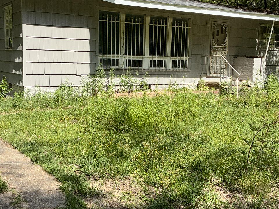 1st image of 3536 Rosemary Ave