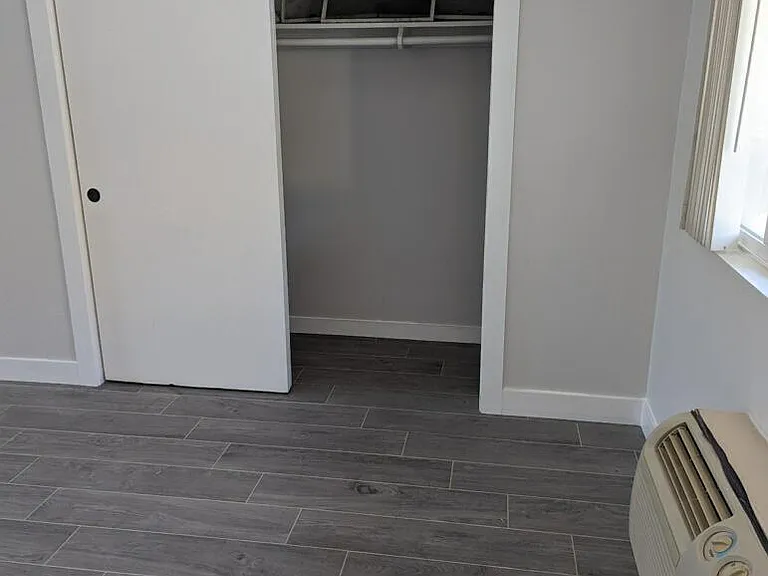 7303 S Milton Ave #5 — Photo 3