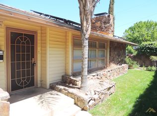 700 D St, Taft, CA 93268
