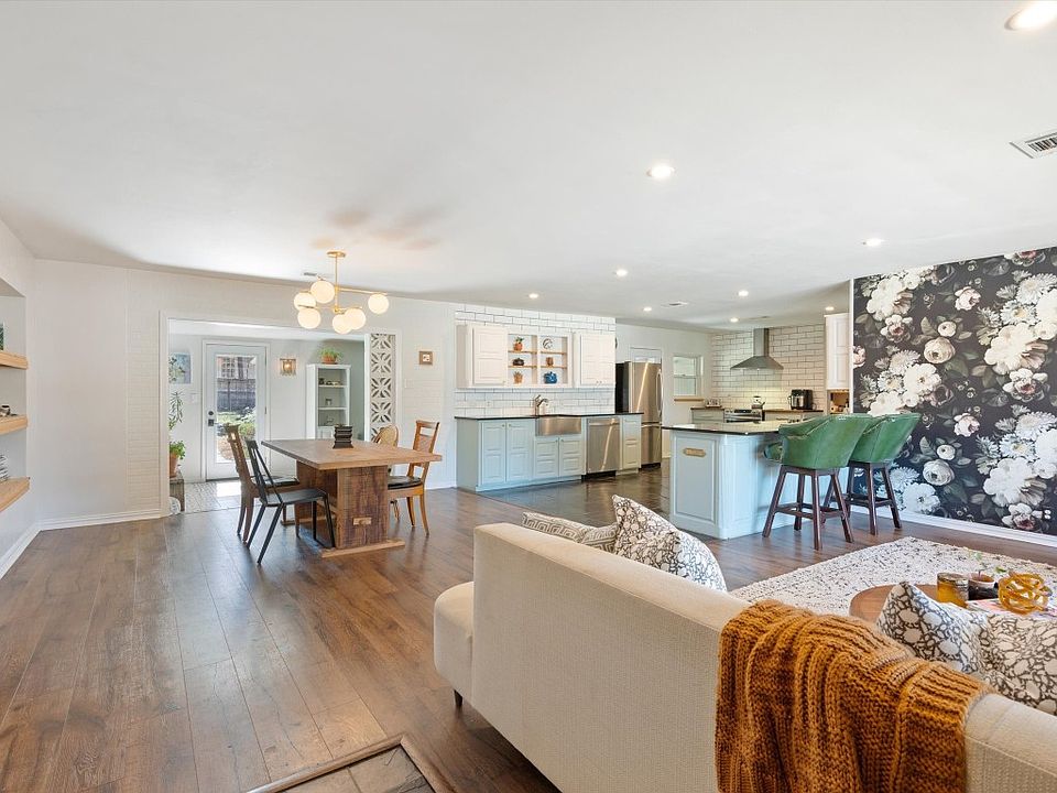 1007 Surrey Ln, Grapevine, TX 76051 Zillow