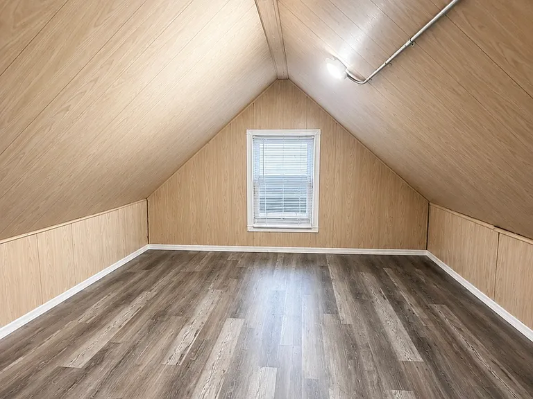 32 Edwin St #2 — Photo 9