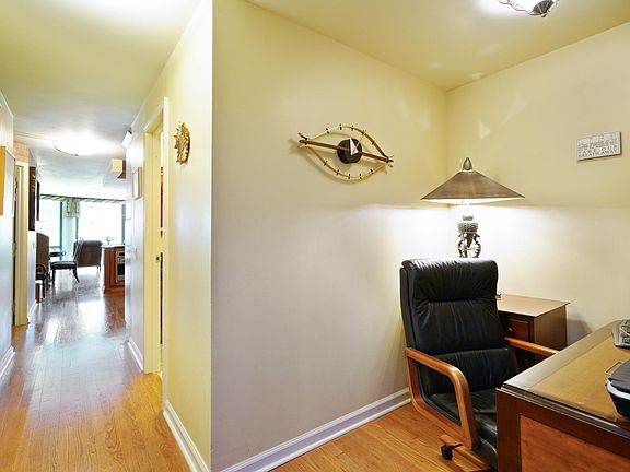 5th image of 440 N McClurg Ct #410411