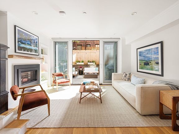 4th image of 22 Appleton St #1