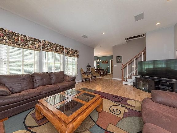 5th image of 5578 Hollythorn Dr