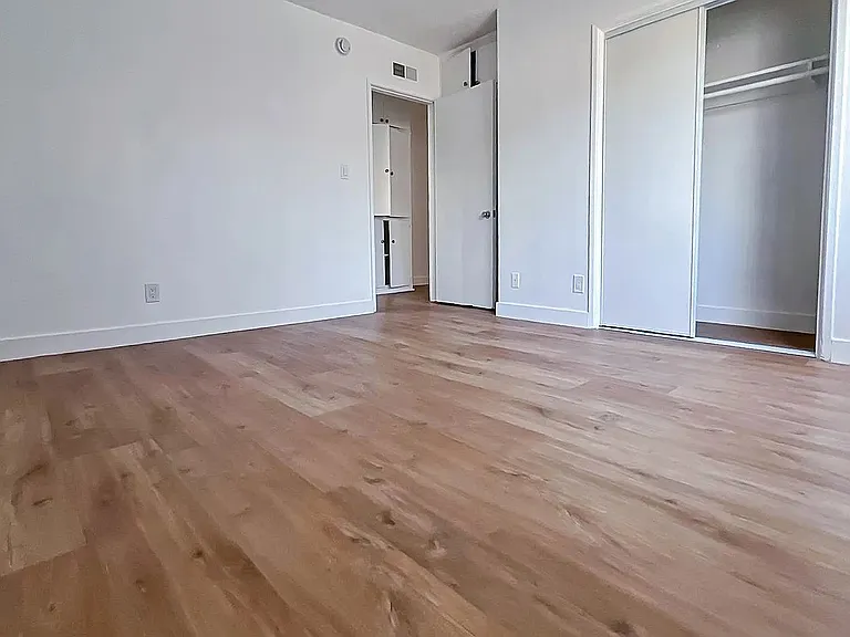 3916 Stevely Ave. (BV Port, LLC) — Photo 29