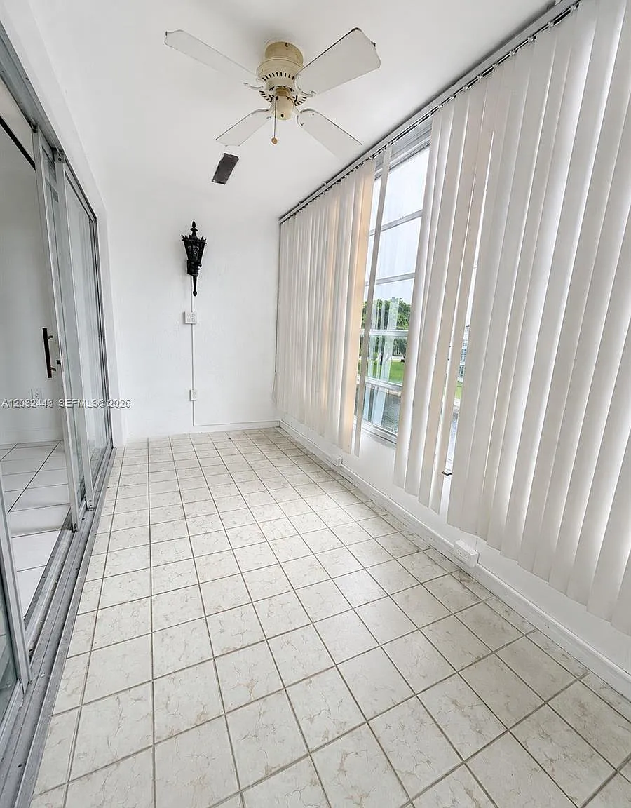 Sands Point Condominium Ii — Photo 3