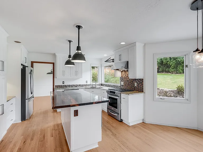 13150 NW Ridgetop St — Photo 4