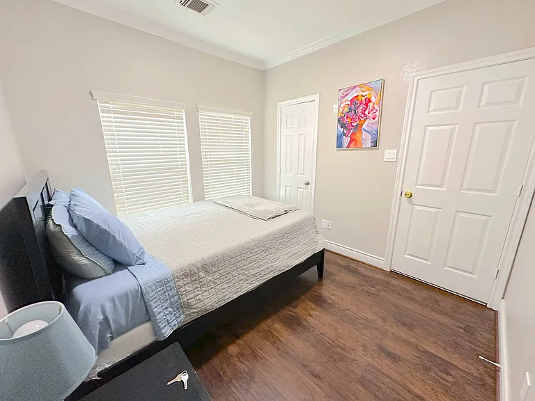 Room Queen