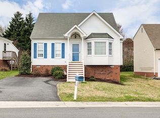 13636 Village Ridge Dr, Midlothian, VA 23114