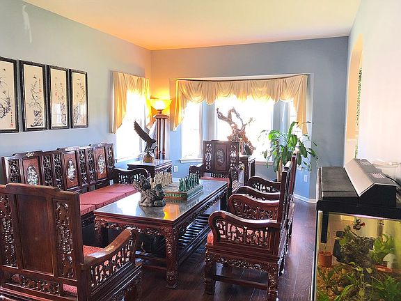 Formal Greeting Room