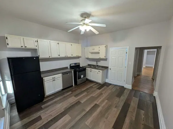 61 W 72nd St #A, Chicago, IL 60621