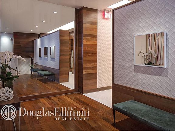 5th image of 301 E 47th St APT 2J