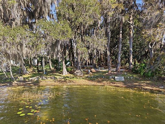 5th image of 19513 Deer Lake Rd