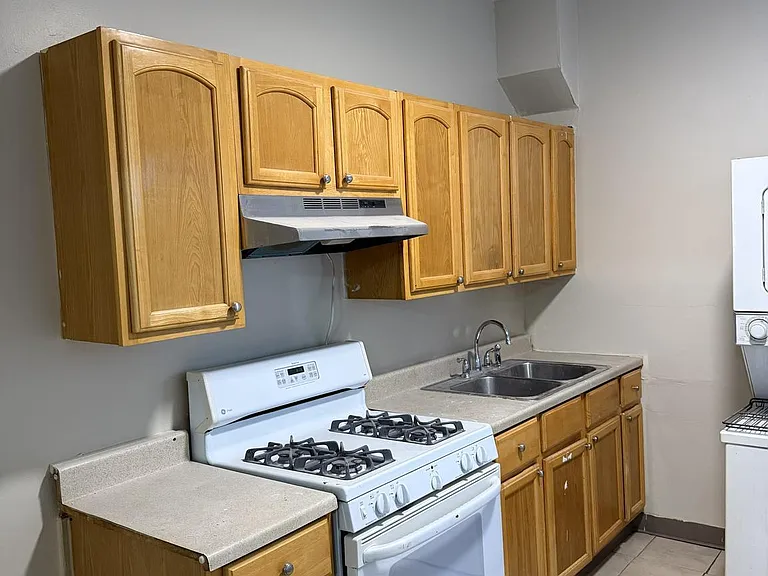 2351 N Bouvier St — Photo 9