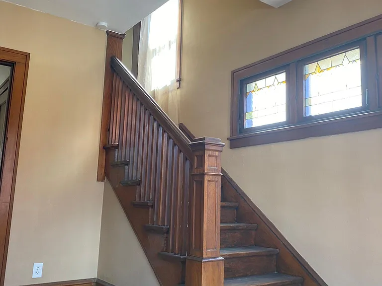 368 Elm Ave — Photo 3