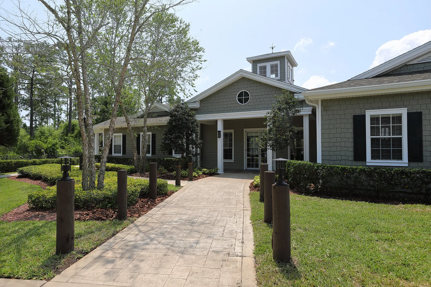 Ponce Harbor Apartments — Photo 1