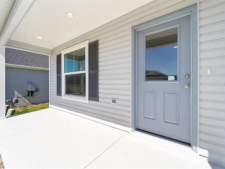 2421 Hobkirk Loop — Photo 32