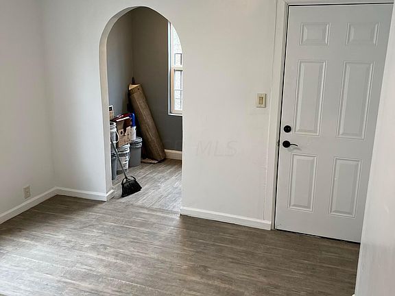 5th image of 2354 Linden Ave
