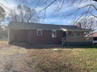 4714 Randall St, Winston Salem, NC 27104