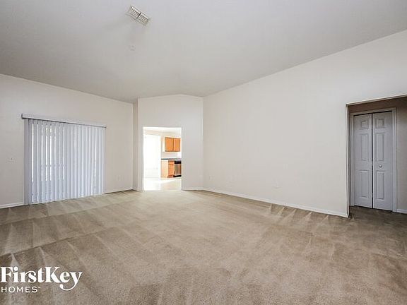 5th image of 424 Dove Dr