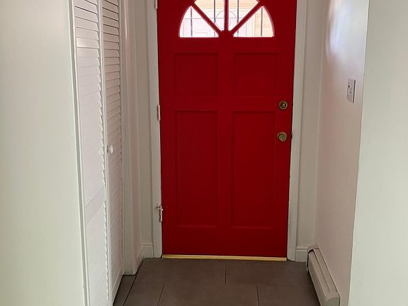 4th image of 1451 E Costilla Ave