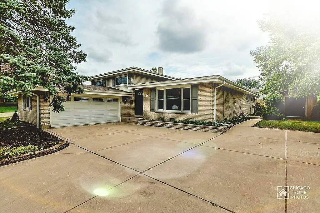 9001 Shady Dr photo 1