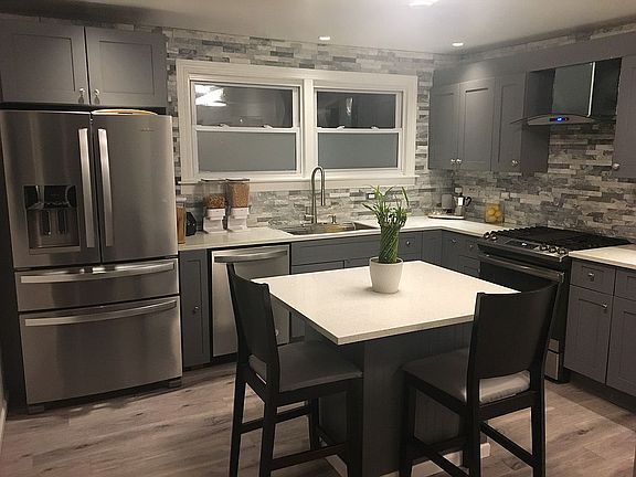 4th image of 1545 N 39th Ave