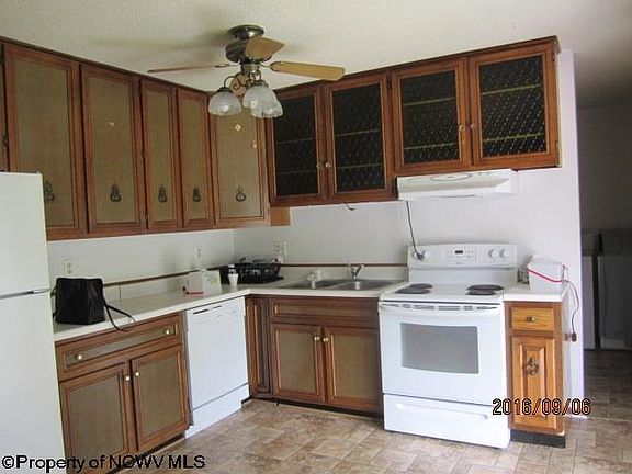3rd image of 46 N Hice St