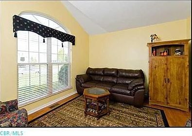 3rd image of 8760 Paulden Ct