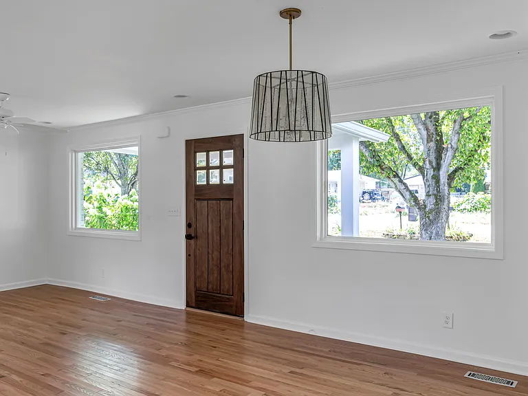 106 Scruggs Ave — Photo 14