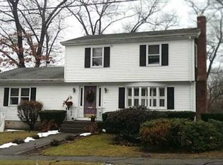 110 Sage Dr, Warwick, RI 02886