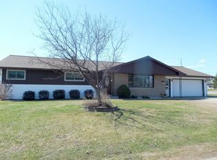 901 Blaine St, Iron Mountain, MI 49801