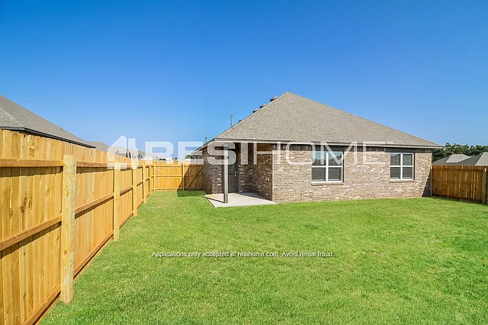 8101 Lakeside Dr — Photo 14