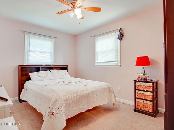 4th image of 834 Ross Street