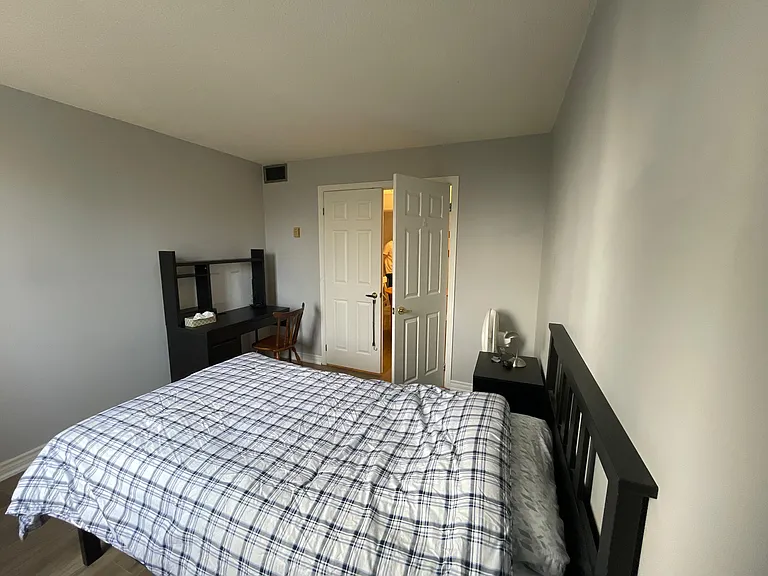 1510 Richmond St #410 — Photo 6
