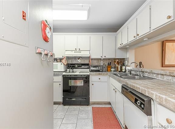 4th image of 10155 NW 9th St Cir #4-105