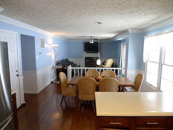 4th image of 108 Hidden Valley Dr