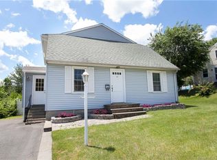 15 Stonecrest Dr, Bristol, CT 06010