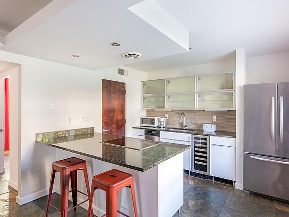 5th image of 6906 E 4th St Unit 6
