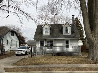 3 Dickinson Pl, Mount Clemens, MI 48043