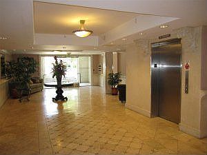 4th image of 1450 S Beverly Dr APT 204