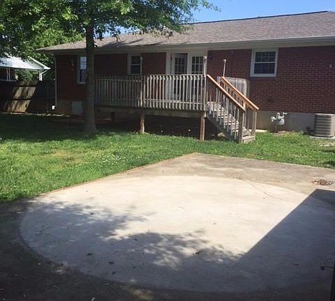 2nd image of 518 Barberry Ln