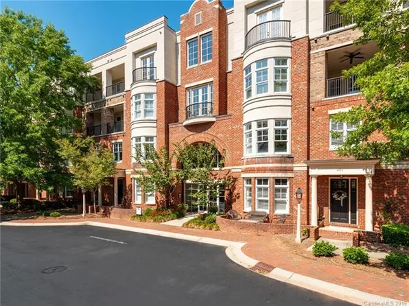 6767 Louisburg Square Ln #17, Charlotte, NC 28210