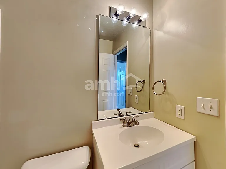2169 W 1520 N — Photo 16