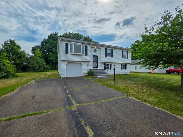 105 Northfield Rd, Wallingford, CT 06492