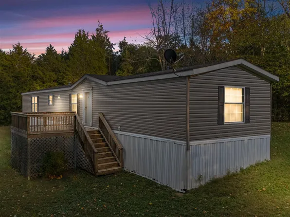 788 Sterling Cassidy Rd, Bowling Green, KY 42104