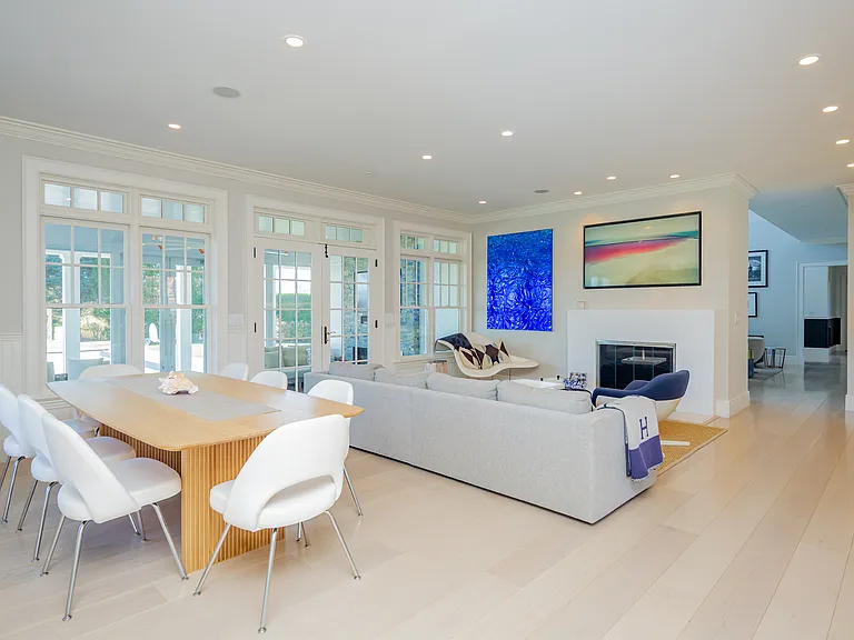 262 Mecox Rd — Photo 14