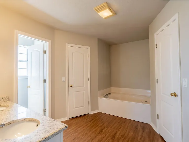 8514 S 112th East Ave — Photo 19